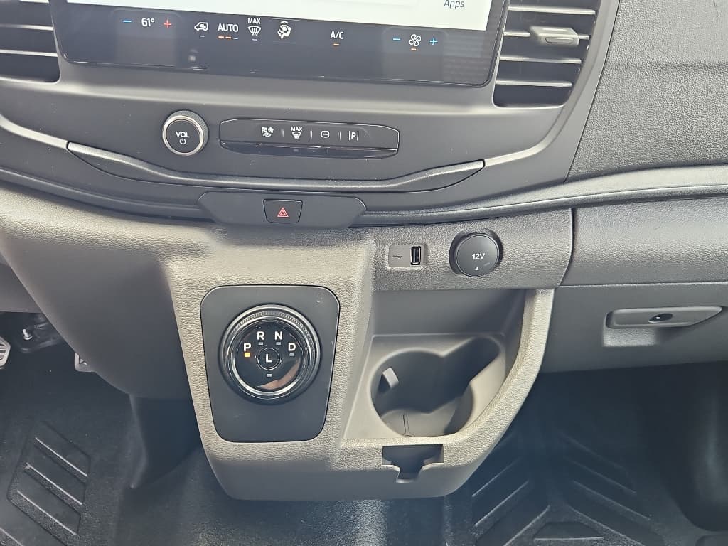 2024 Ford E-Transit view 13