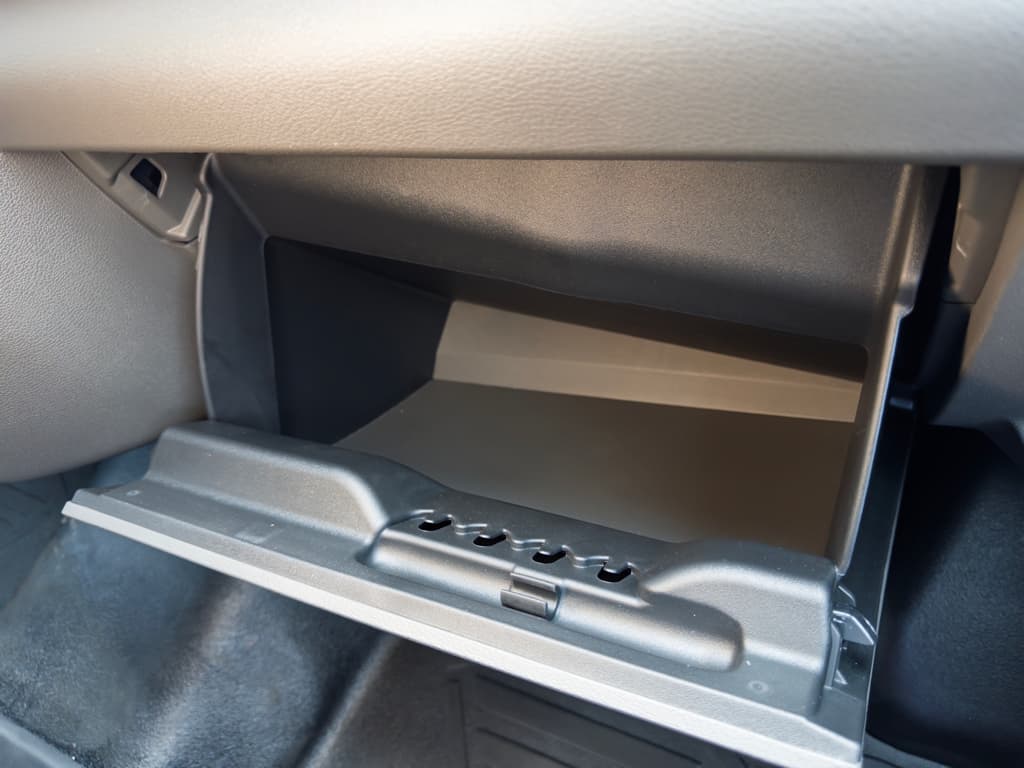 2024 Ford E-Transit view 21