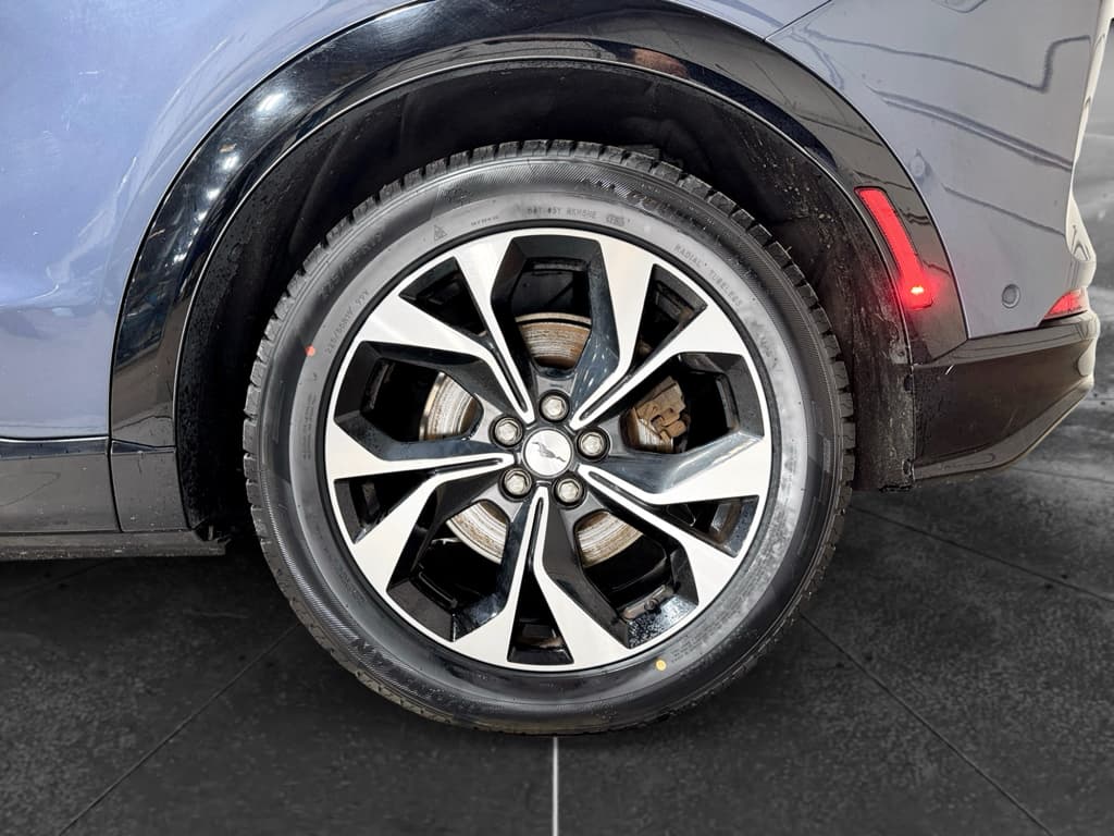 2021 Ford Mustang Mach-E view 35