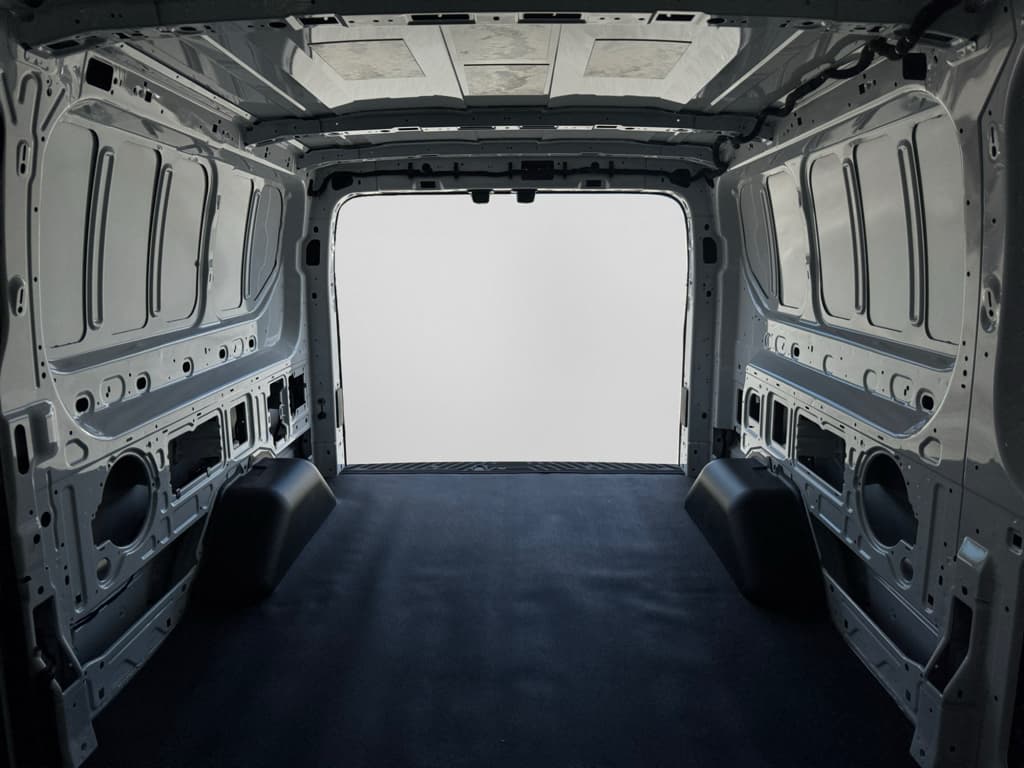 2024 Ford E-Transit view 23