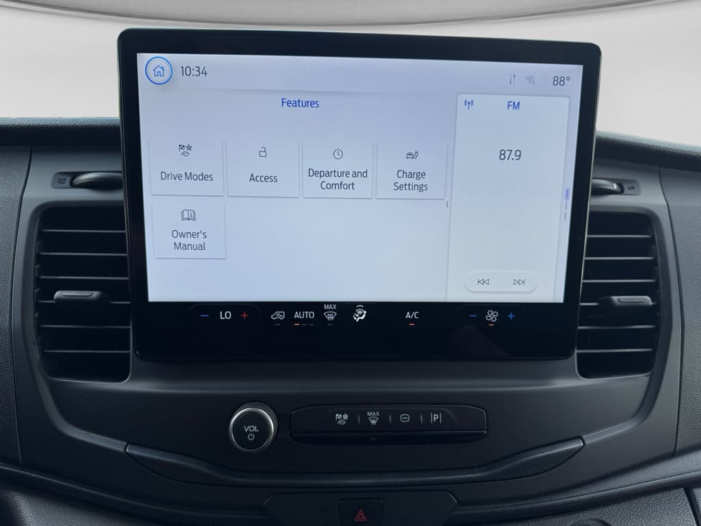 2024 Ford E-Transit view 14