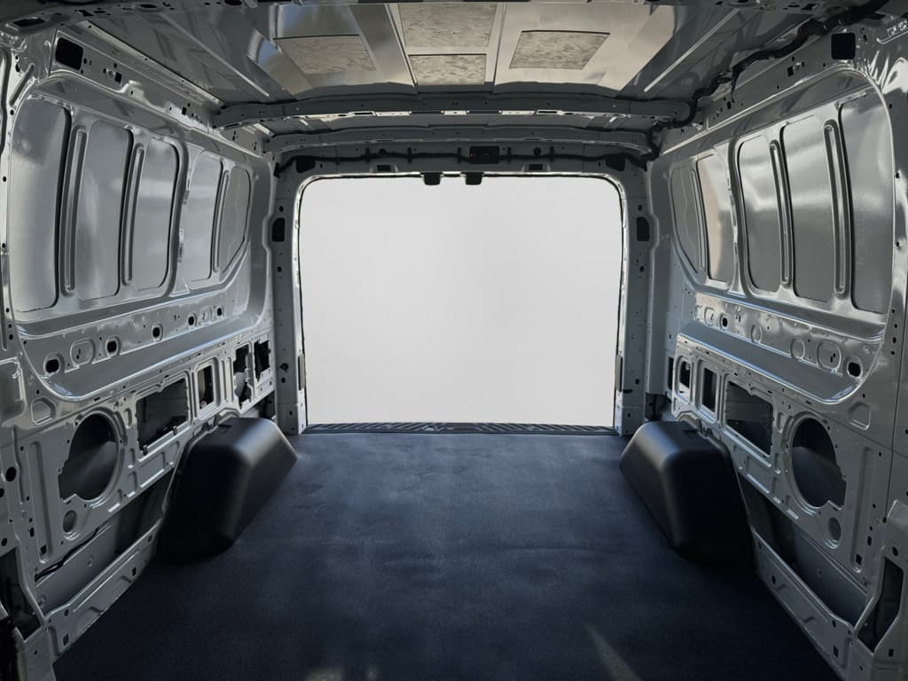 2024 Ford E-Transit view 23