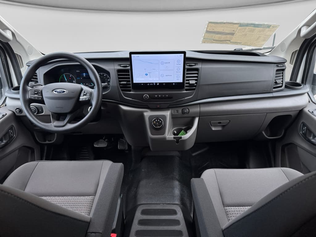 2024 Ford E-Transit view 17