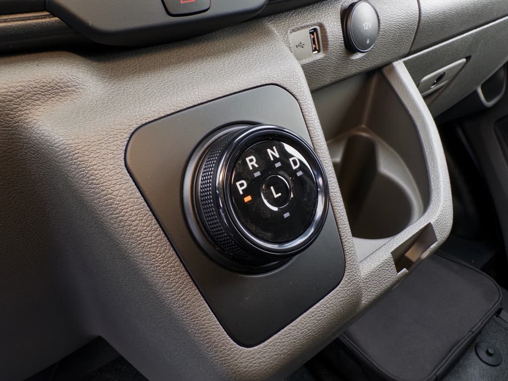 2024 Ford E-Transit view 16