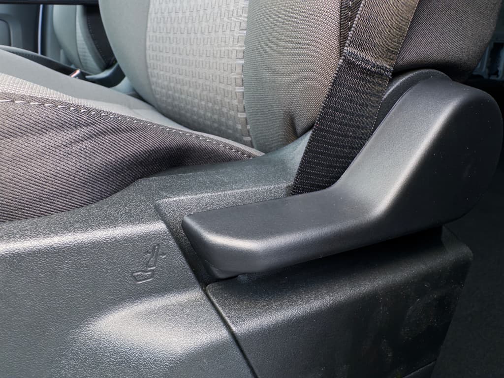 2024 Ford E-Transit view 8