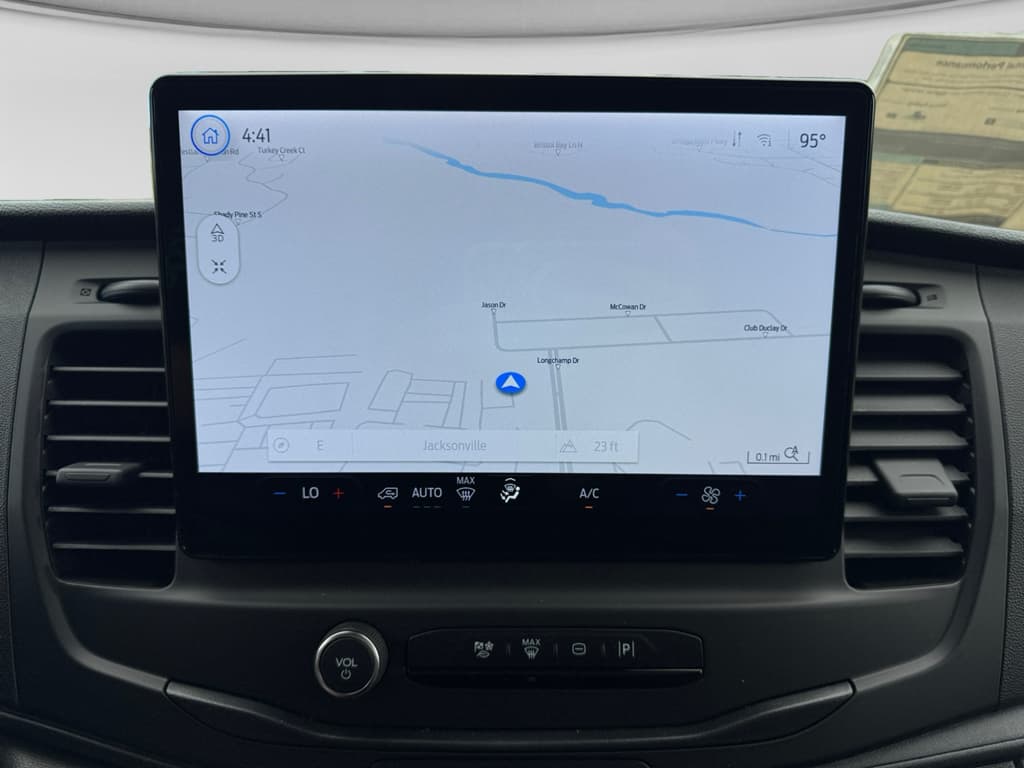 2024 Ford E-Transit view 12