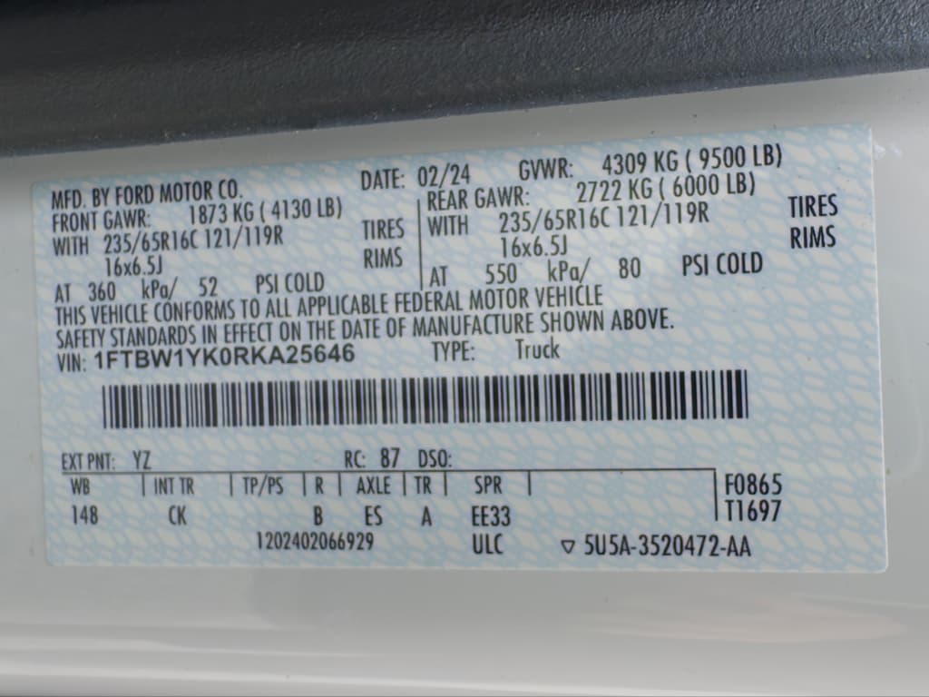 2024 Ford E-Transit view 25