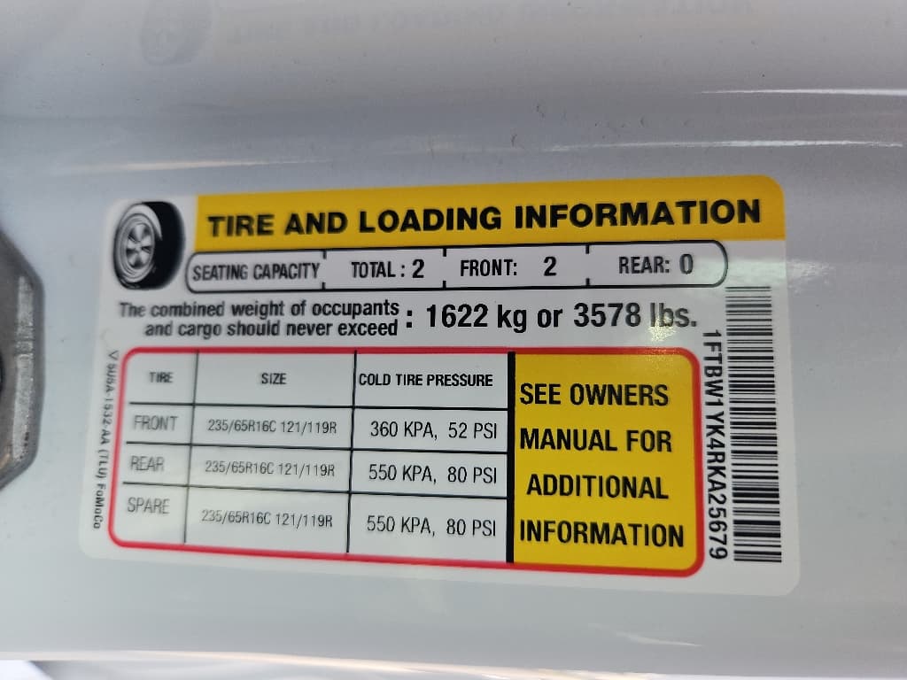 2024 Ford E-Transit view 25