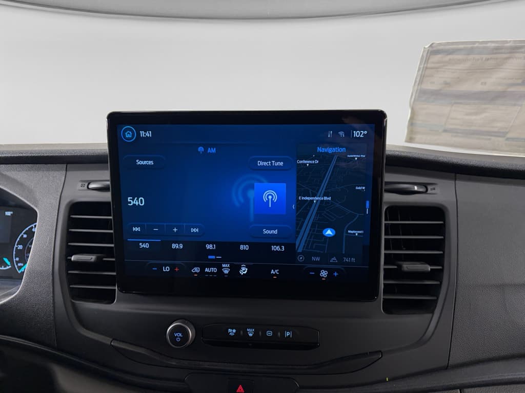2024 Ford E-Transit view 14