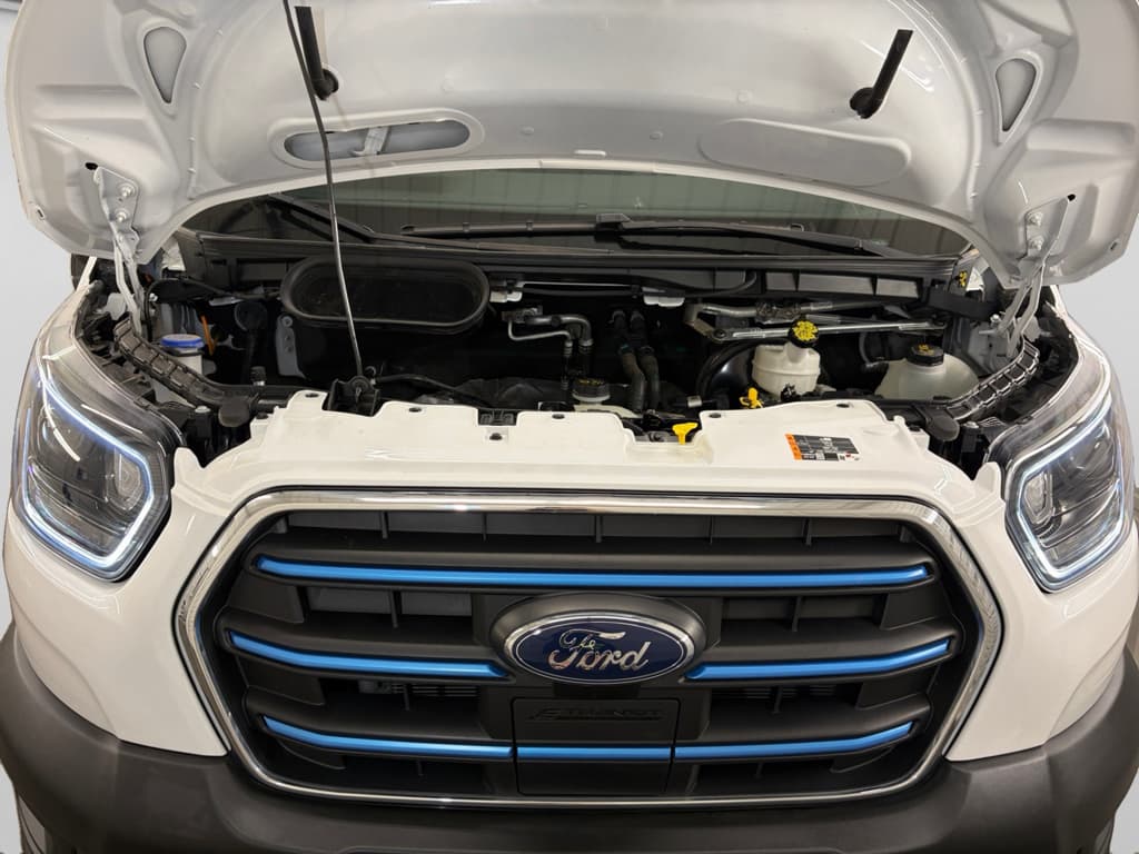 2024 Ford E-Transit view 24