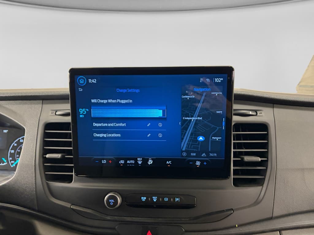2024 Ford E-Transit view 15