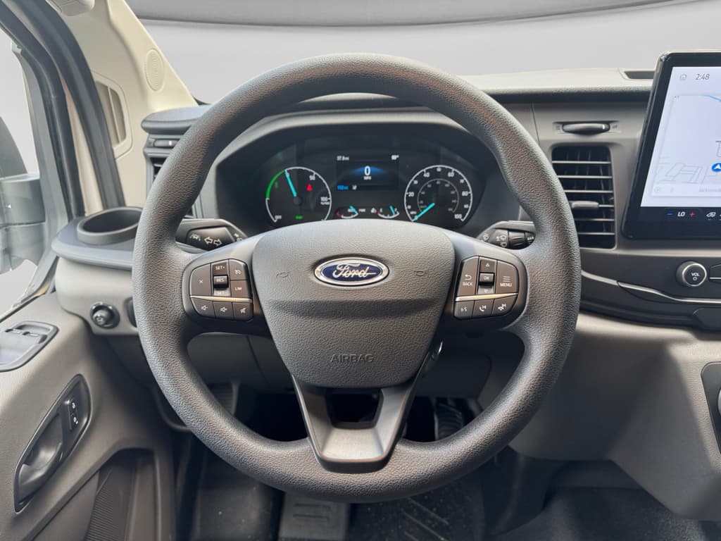 2024 Ford E-Transit view 8