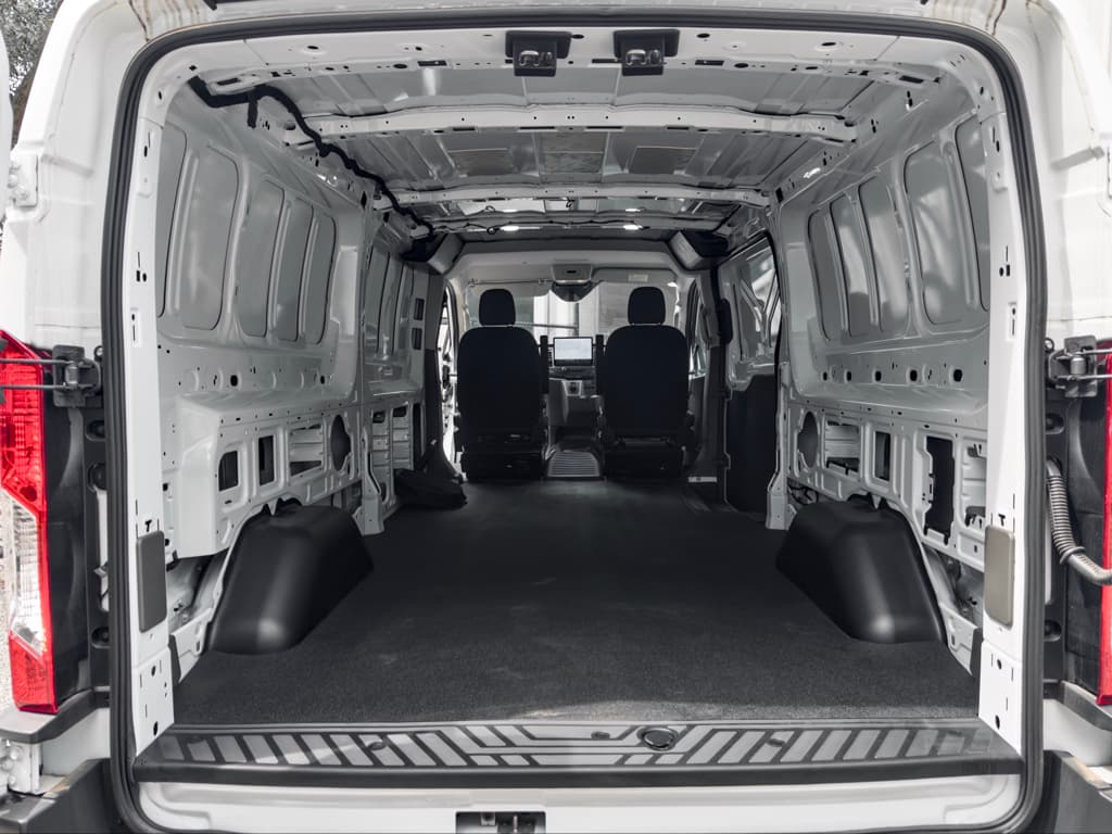2024 Ford E-Transit view 21