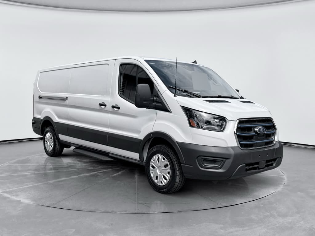 2024 Ford E-Transit view 3