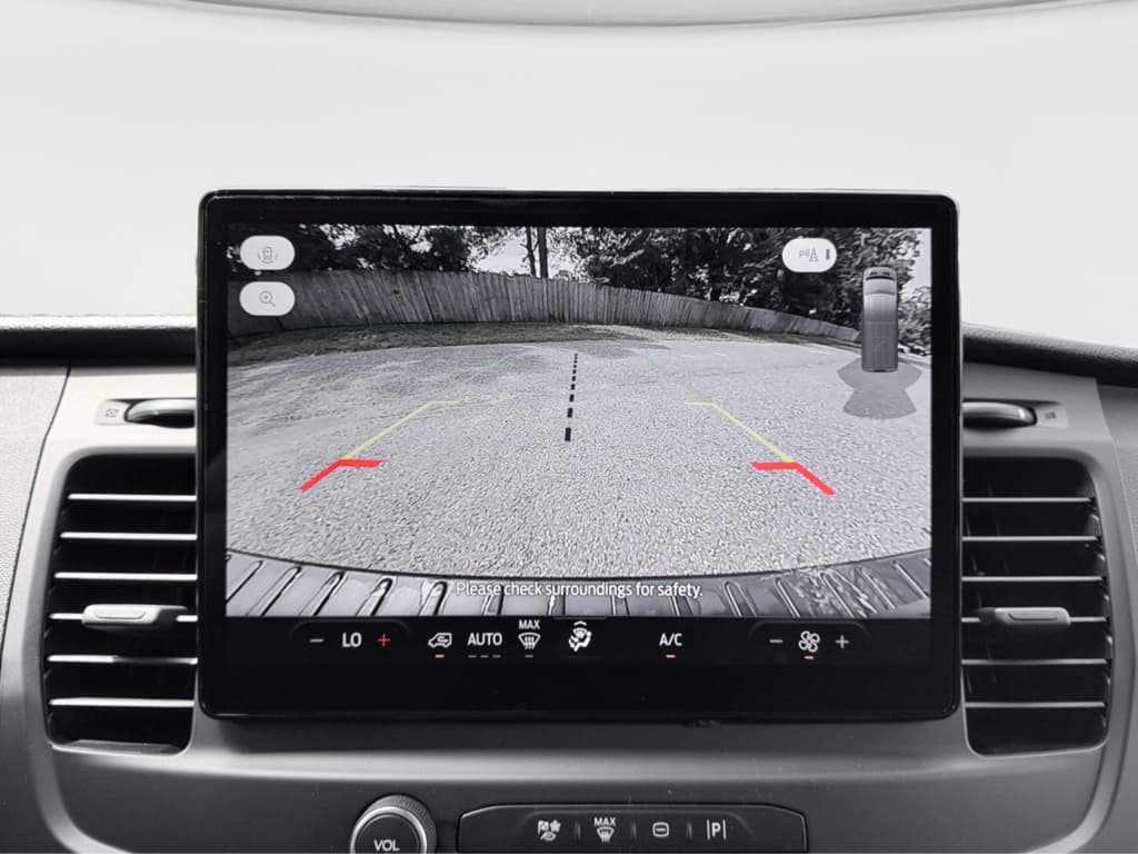 2024 Ford E-Transit view 13