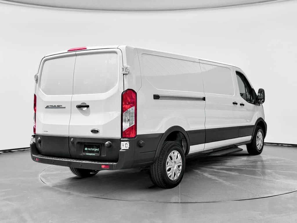 2024 Ford E-Transit view 2