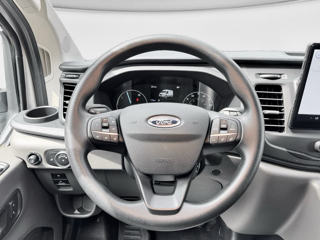 2024 Ford E-Transit view 8