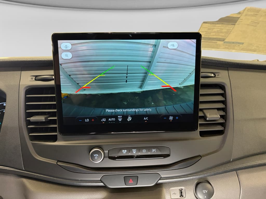 2024 Ford E-Transit view 14
