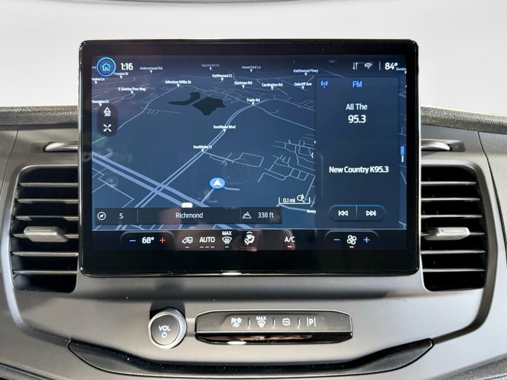2024 Ford E-Transit view 12