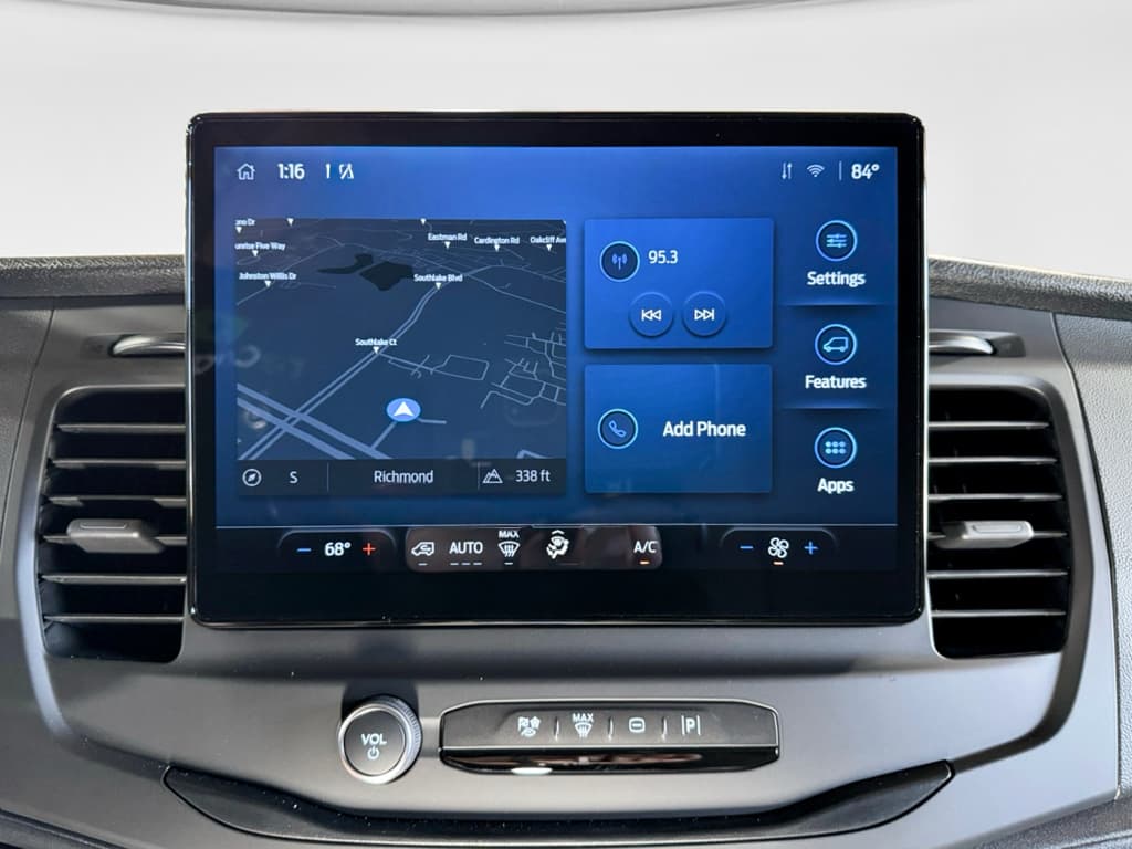 2024 Ford E-Transit view 11