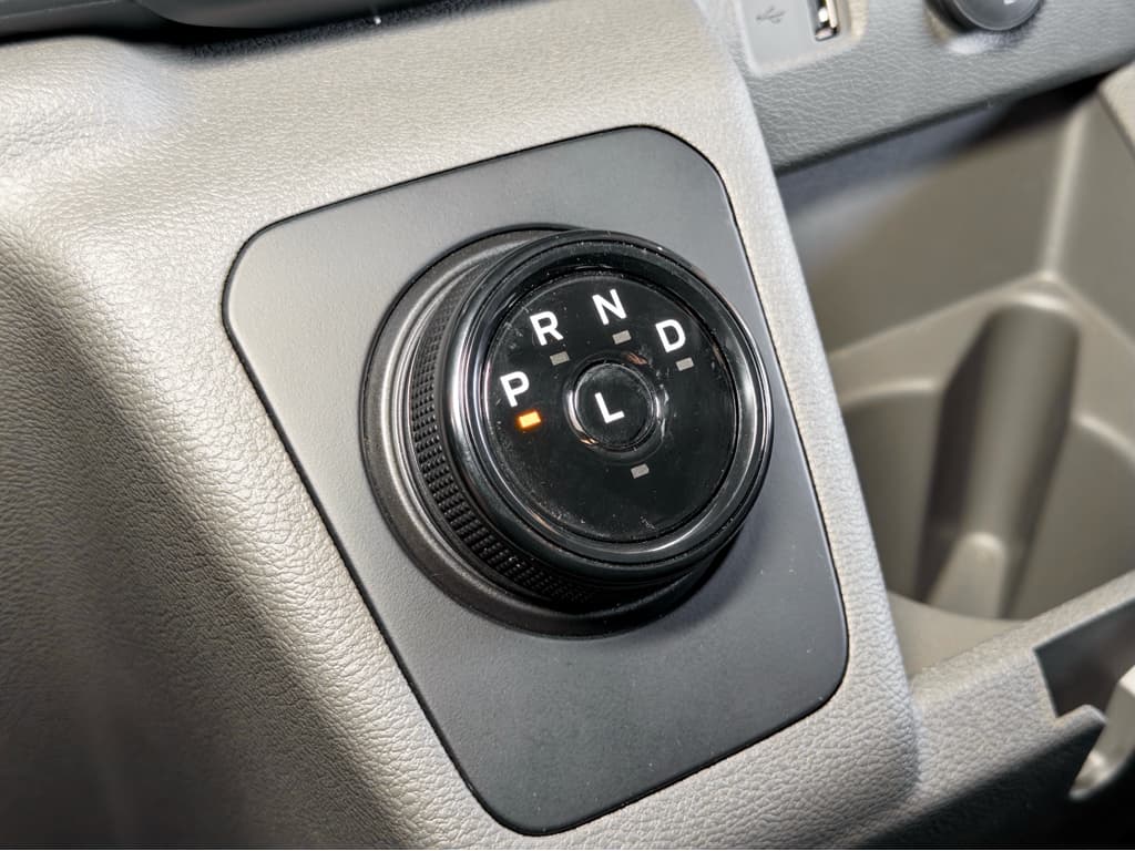 2024 Ford E-Transit view 17
