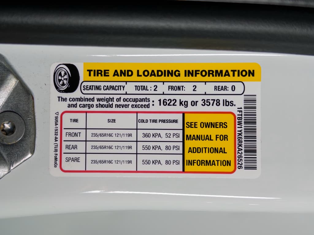 2024 Ford E-Transit view 27