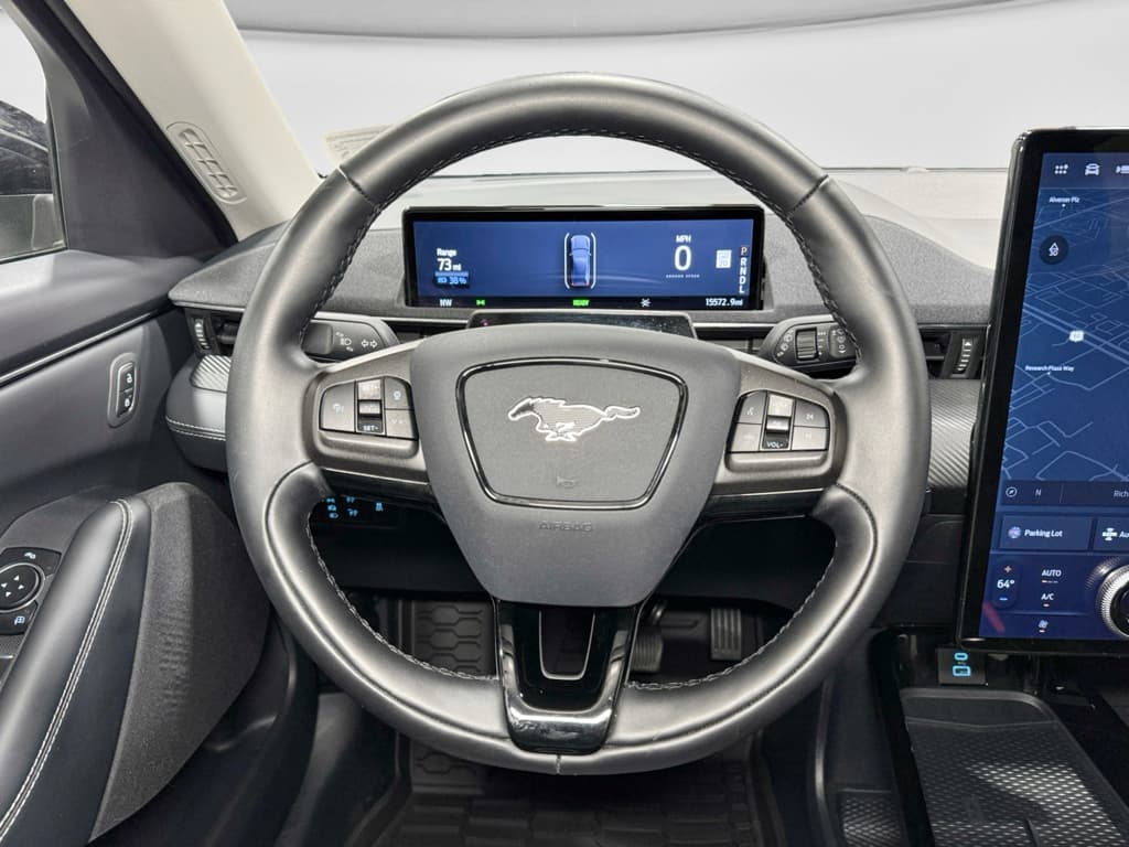 2024 Ford Mustang Mach-E view 8
