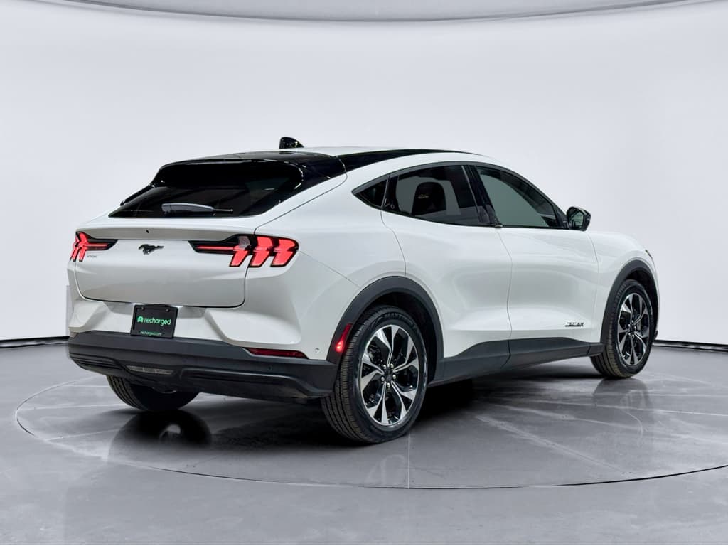 2024 Ford Mustang Mach-E view 3