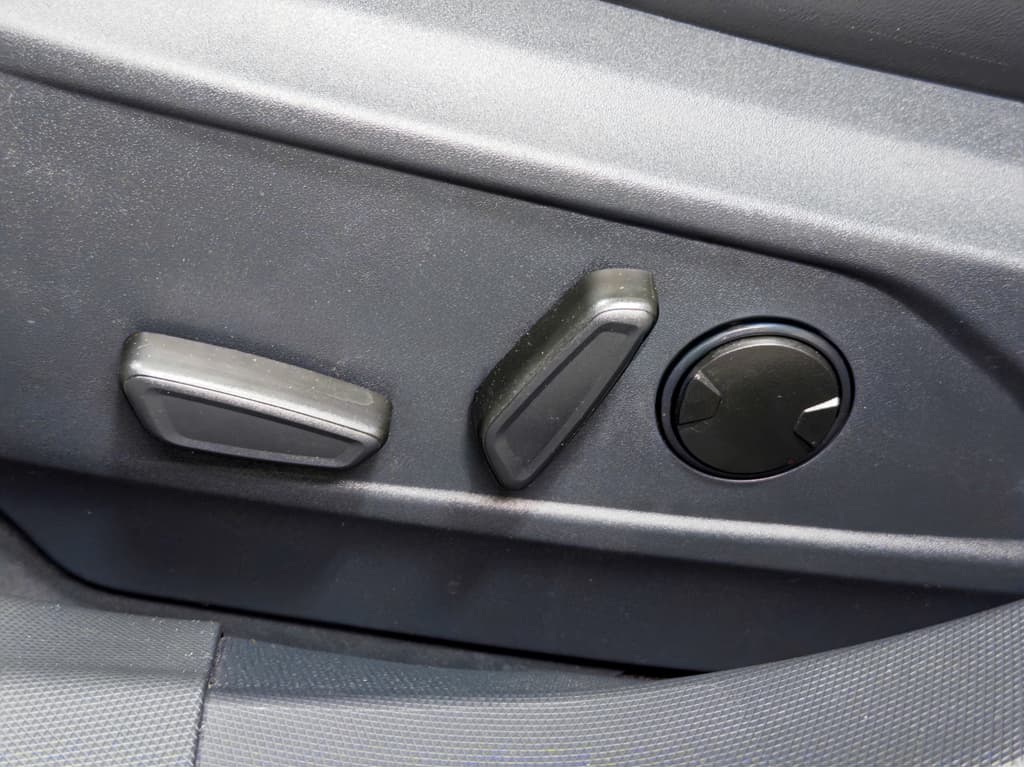 2024 Ford Mustang Mach-E view 6