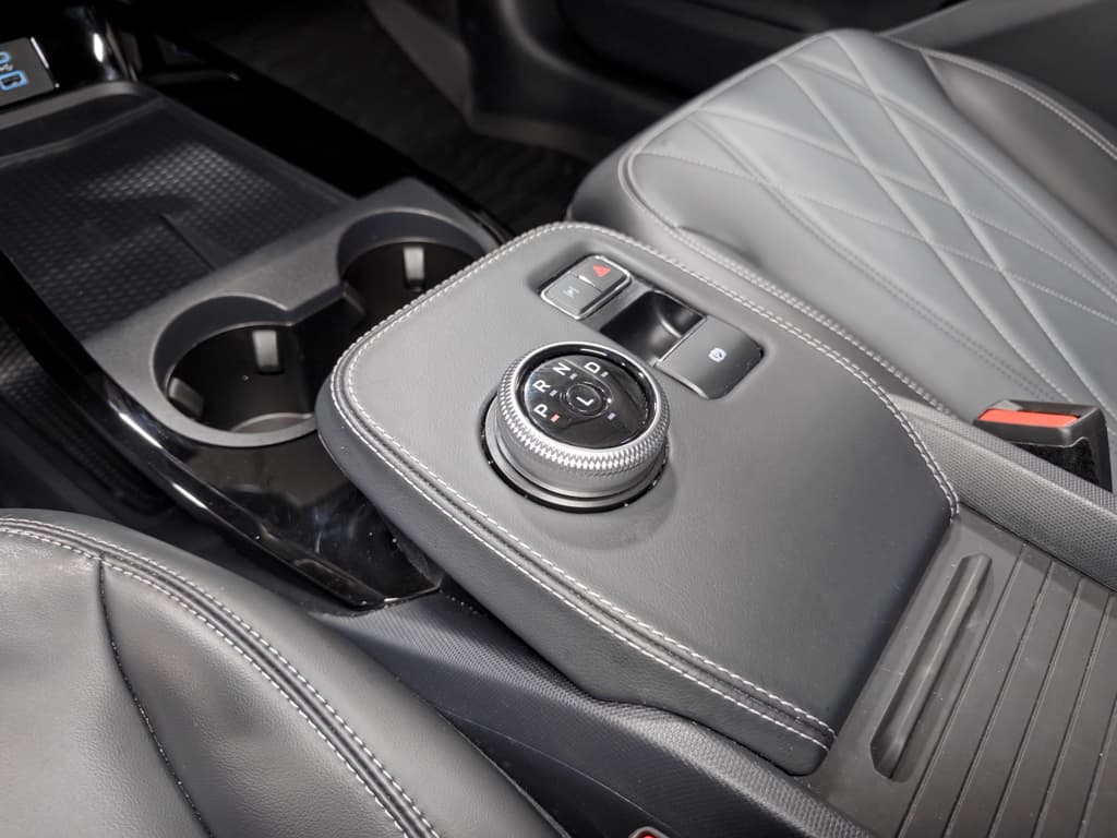 2024 Ford Mustang Mach-E view 19
