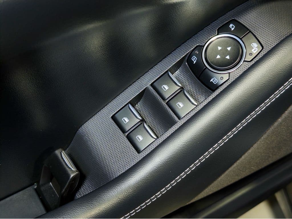 2022 Ford Mustang Mach-E view 8