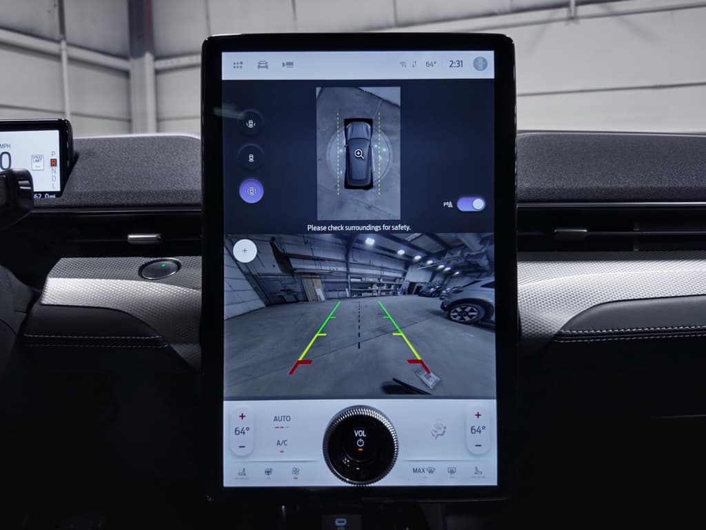 2022 Ford Mustang Mach-E view 15