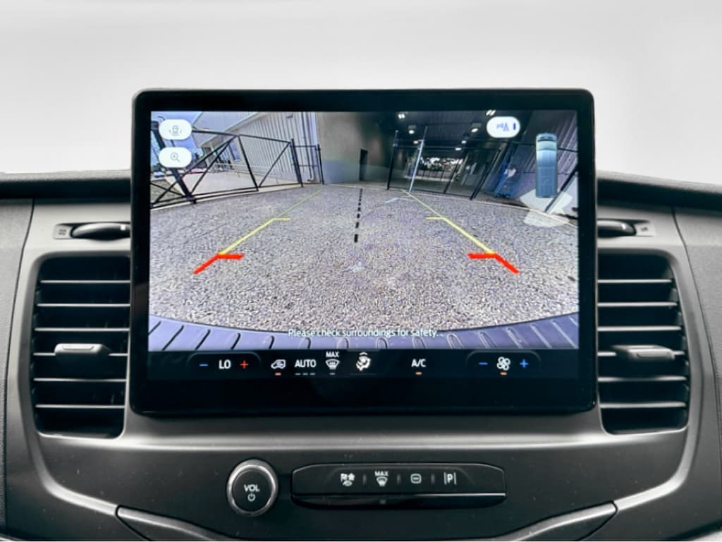 2024 Ford E-Transit view 15