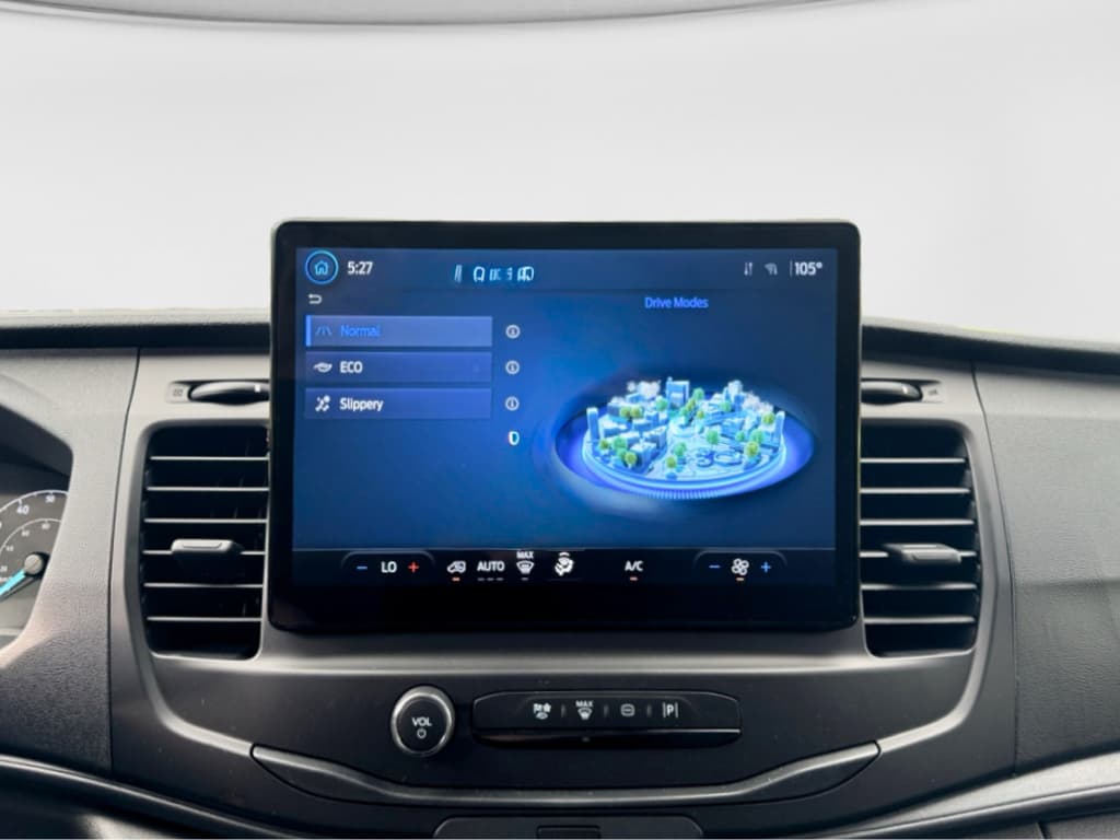 2024 Ford E-Transit view 13