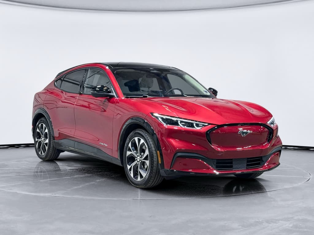 2023 Ford Mustang Mach-E view 4