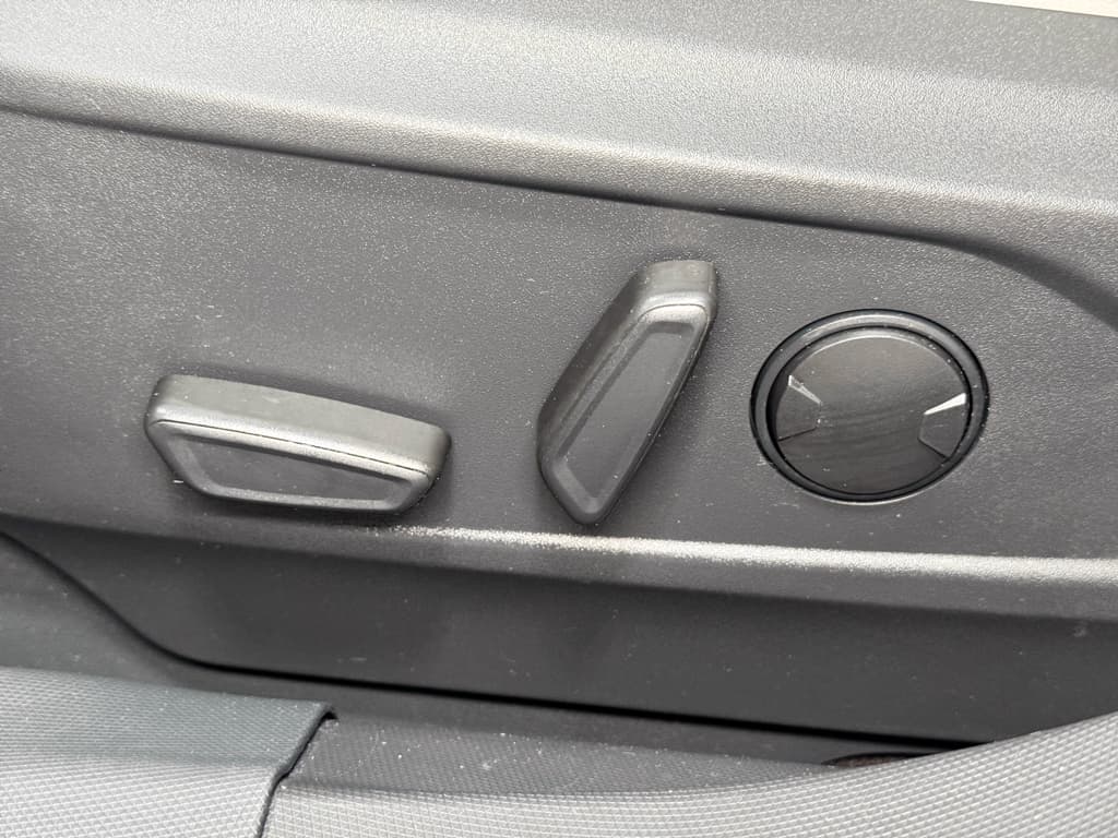 2023 Ford Mustang Mach-E view 7