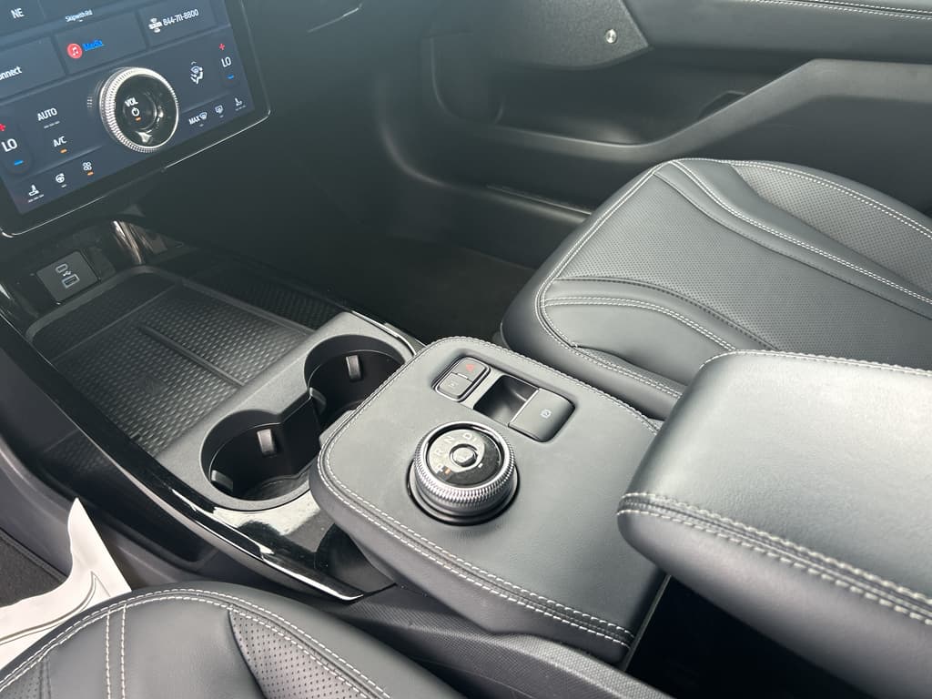 2021 Ford Mustang Mach-E view 15