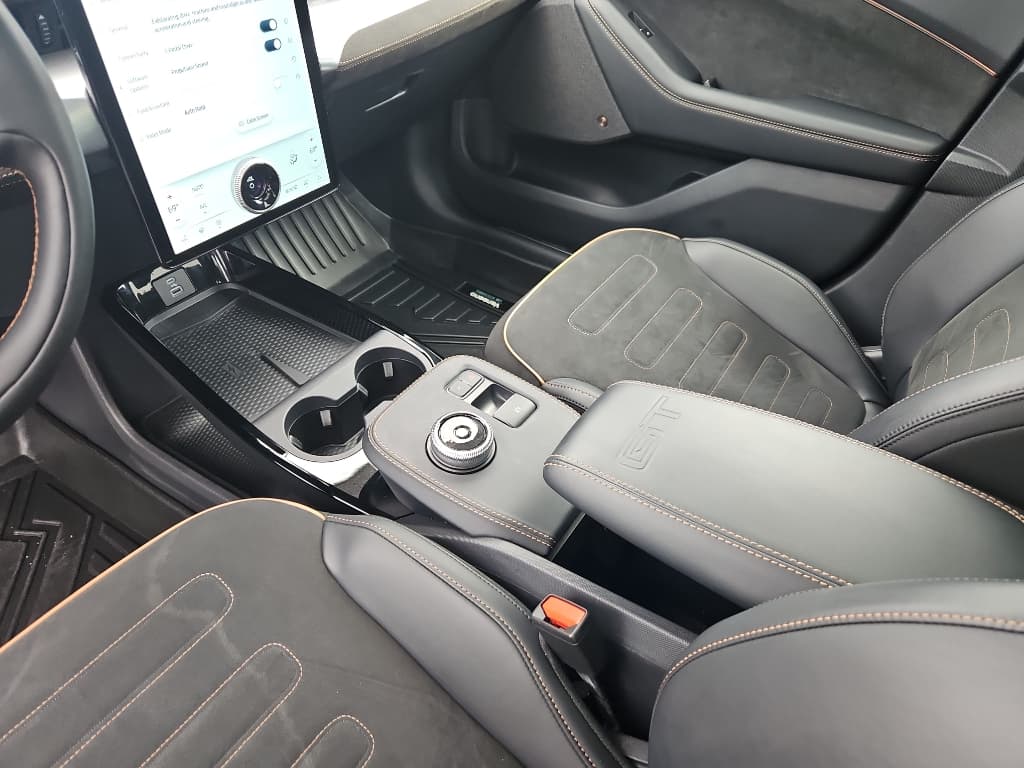 2022 Ford Mustang Mach-E view 17