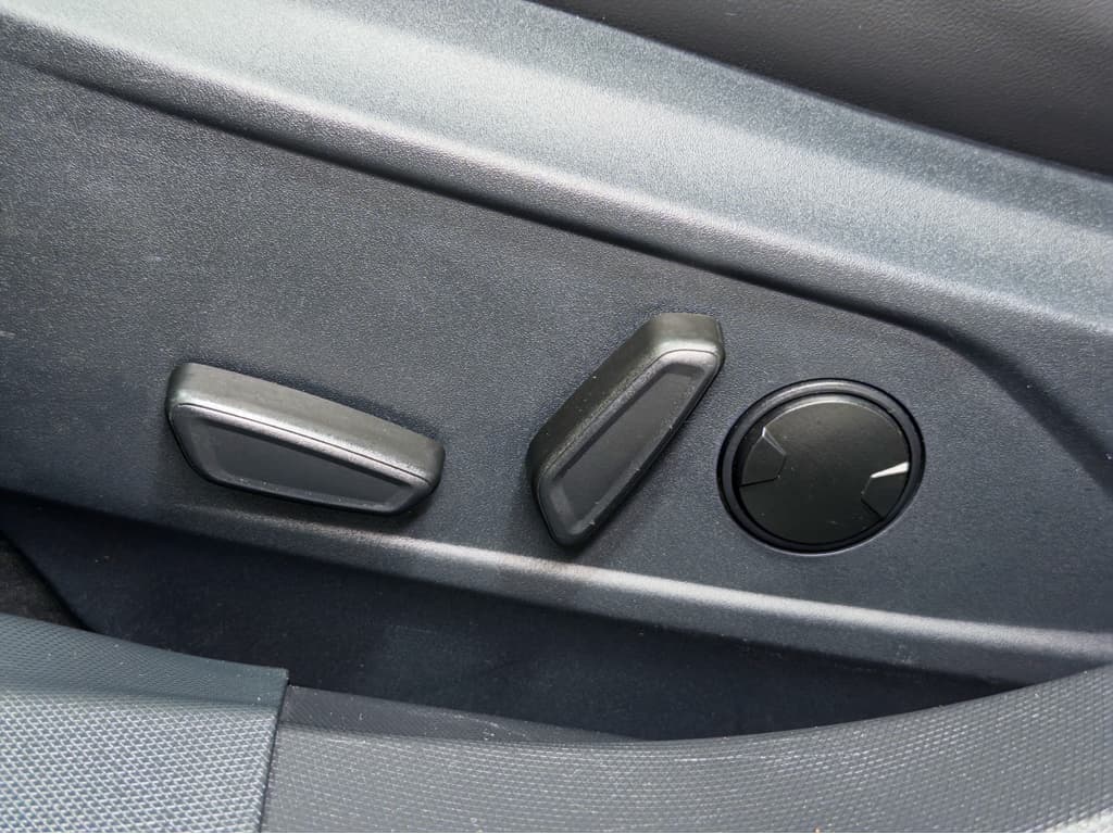 2021 Ford Mustang Mach-E view 7