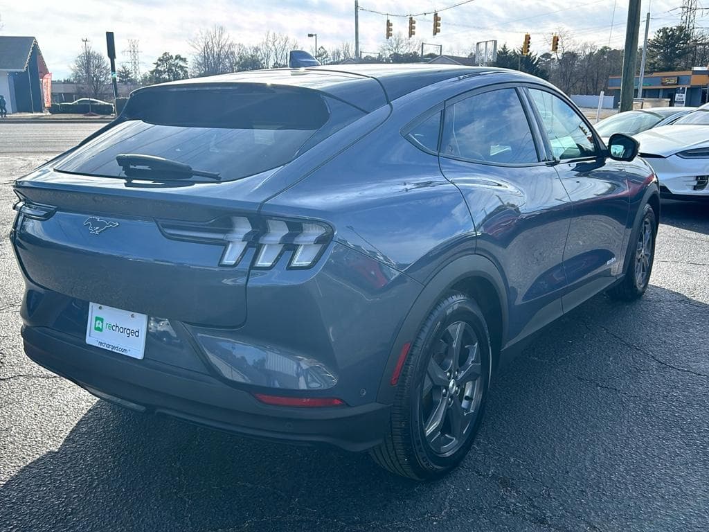 2021 Ford Mustang Mach-E view 3