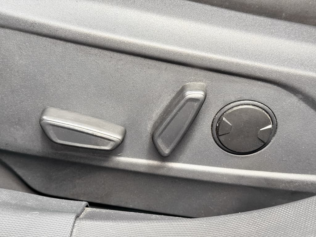2023 Ford Mustang Mach-E view 6