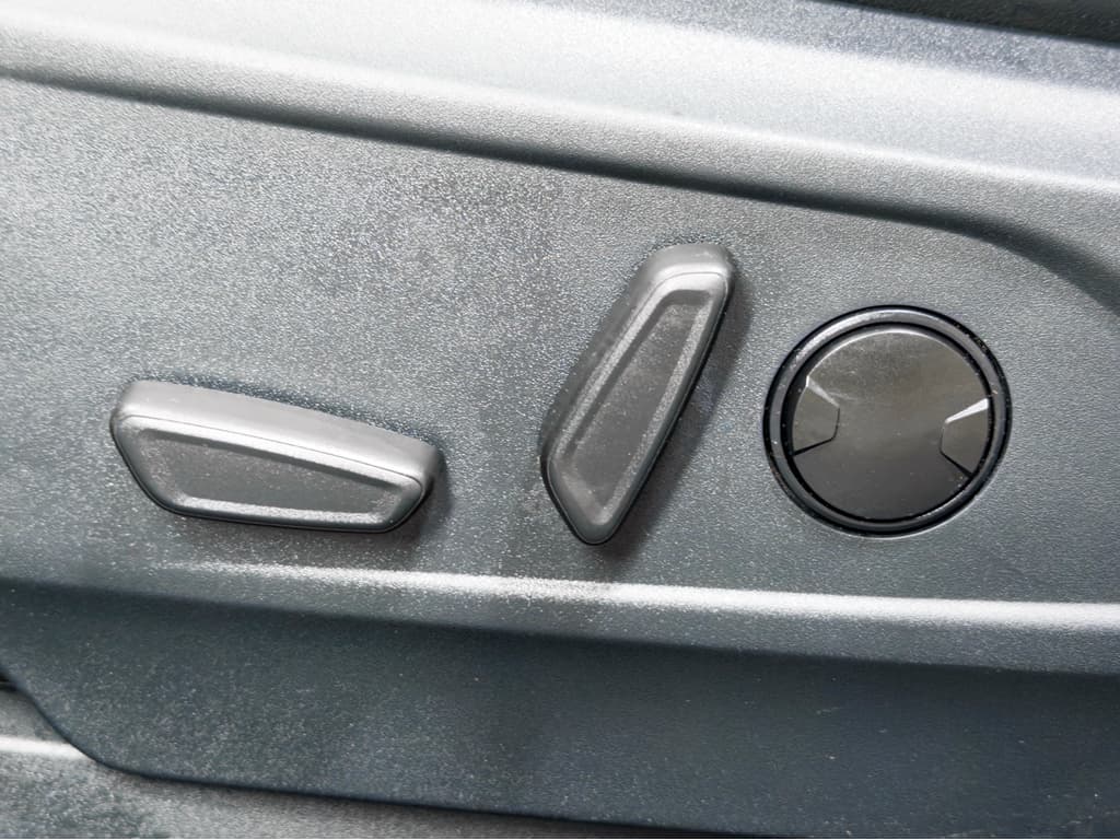 2021 Ford Mustang Mach-E view 6