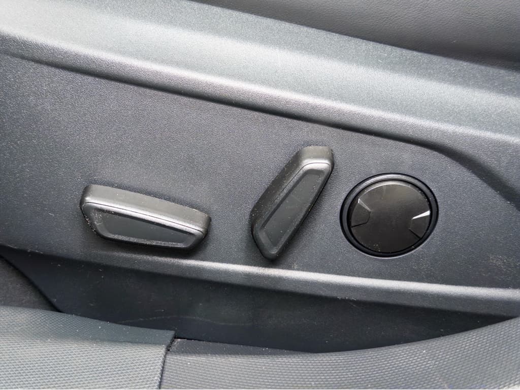 2024 Ford Mustang Mach-E view 7