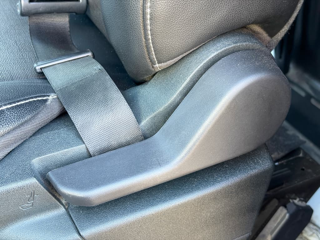 2023 Ford E-Transit view 7