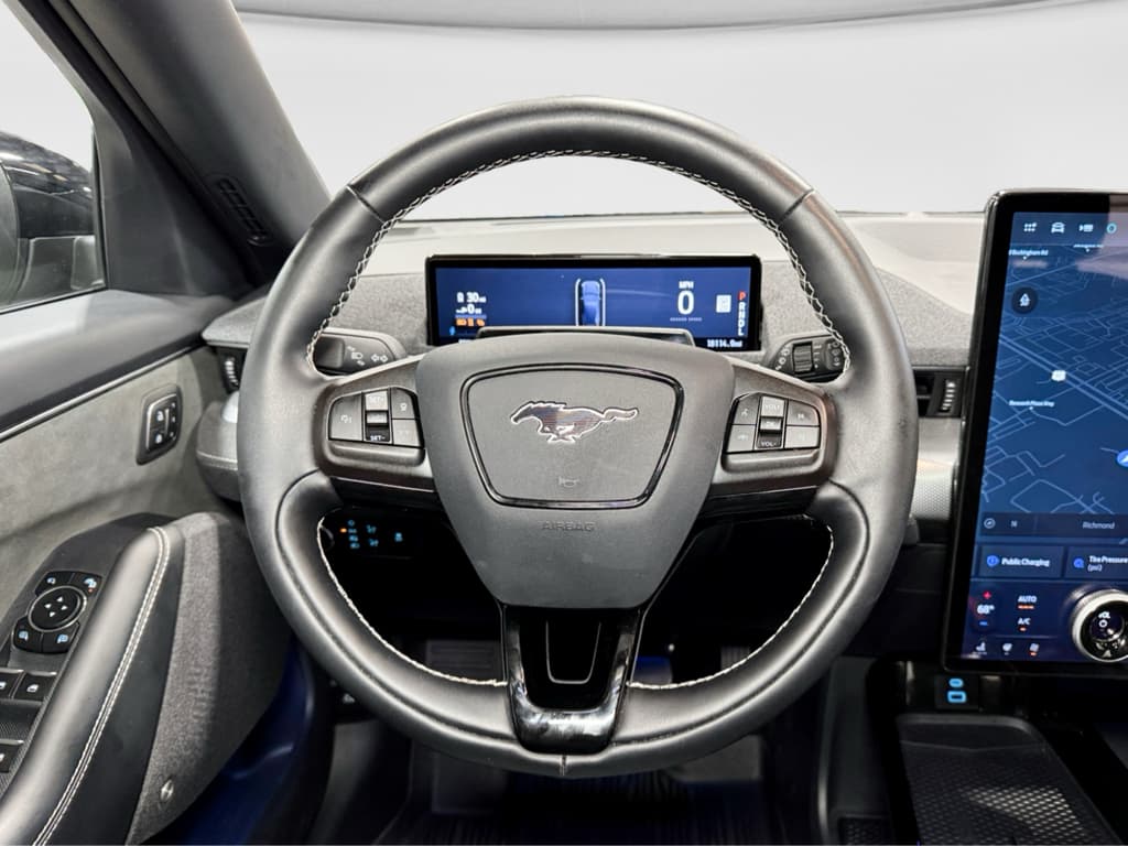 2024 Ford Mustang Mach-E view 8