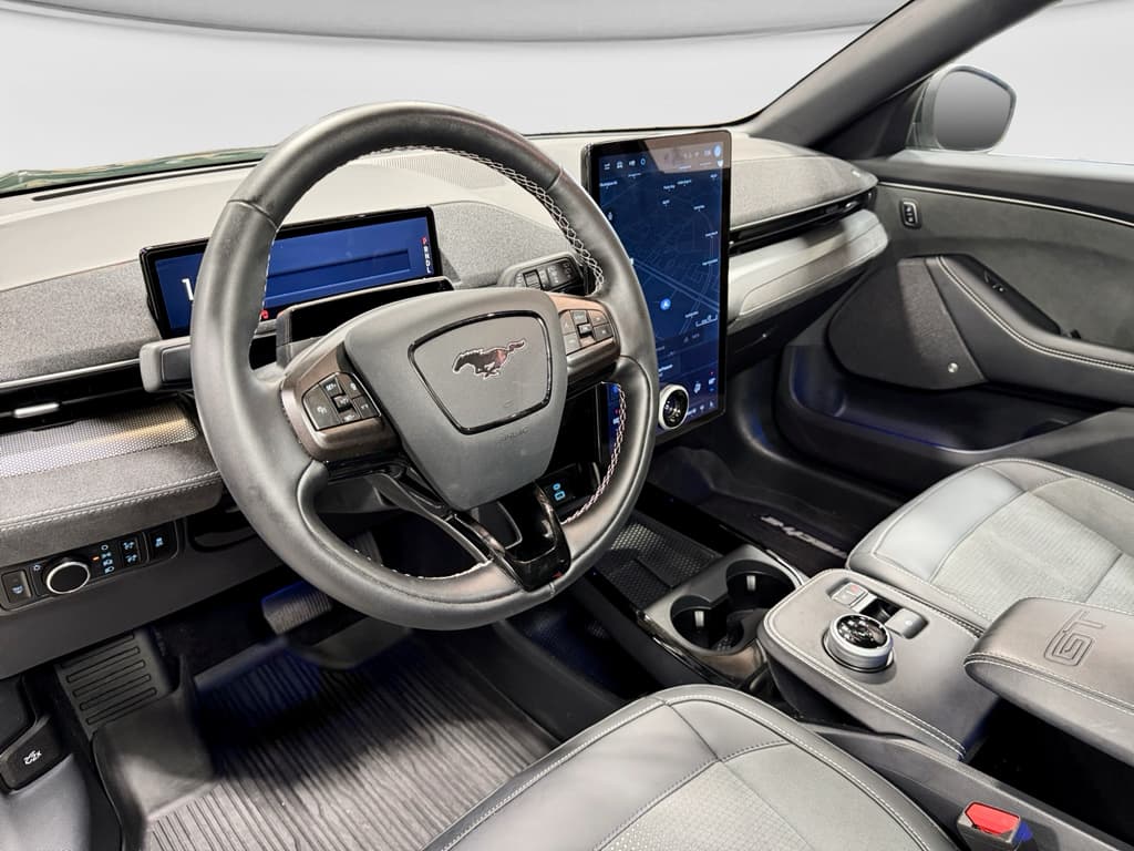 2024 Ford Mustang Mach-E view 18