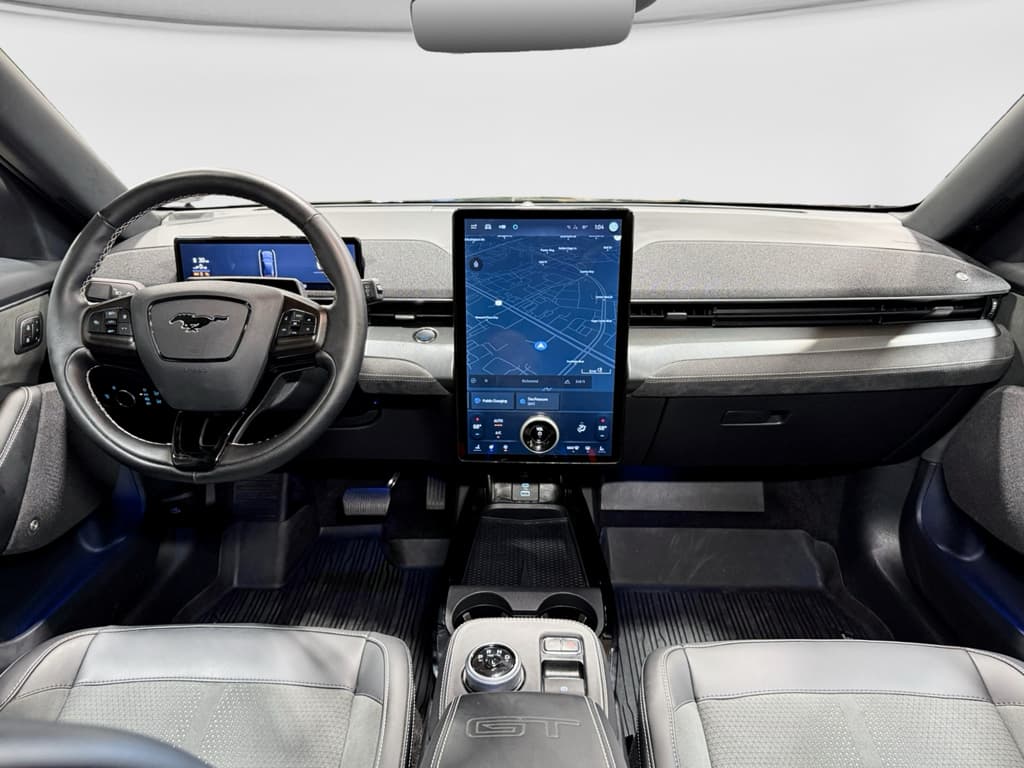 2024 Ford Mustang Mach-E view 16