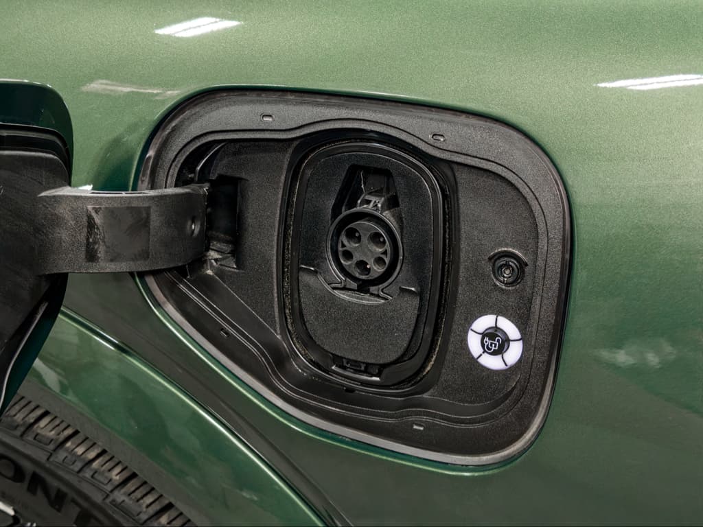 2024 Ford Mustang Mach-E view 5