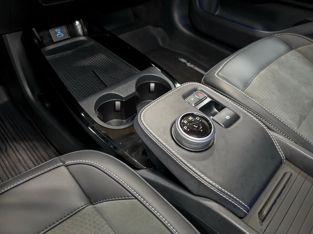 2024 Ford Mustang Mach-E view 19