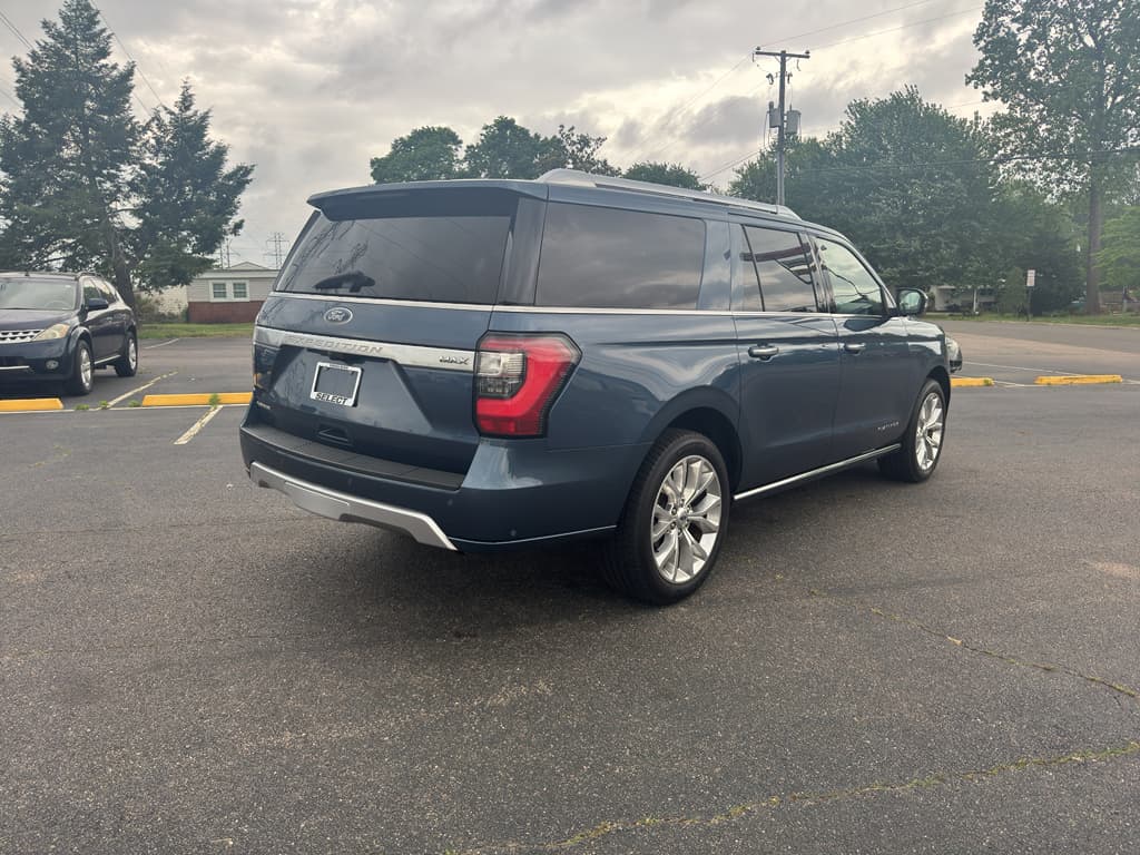 2018 Ford Expedition MAX view 3
